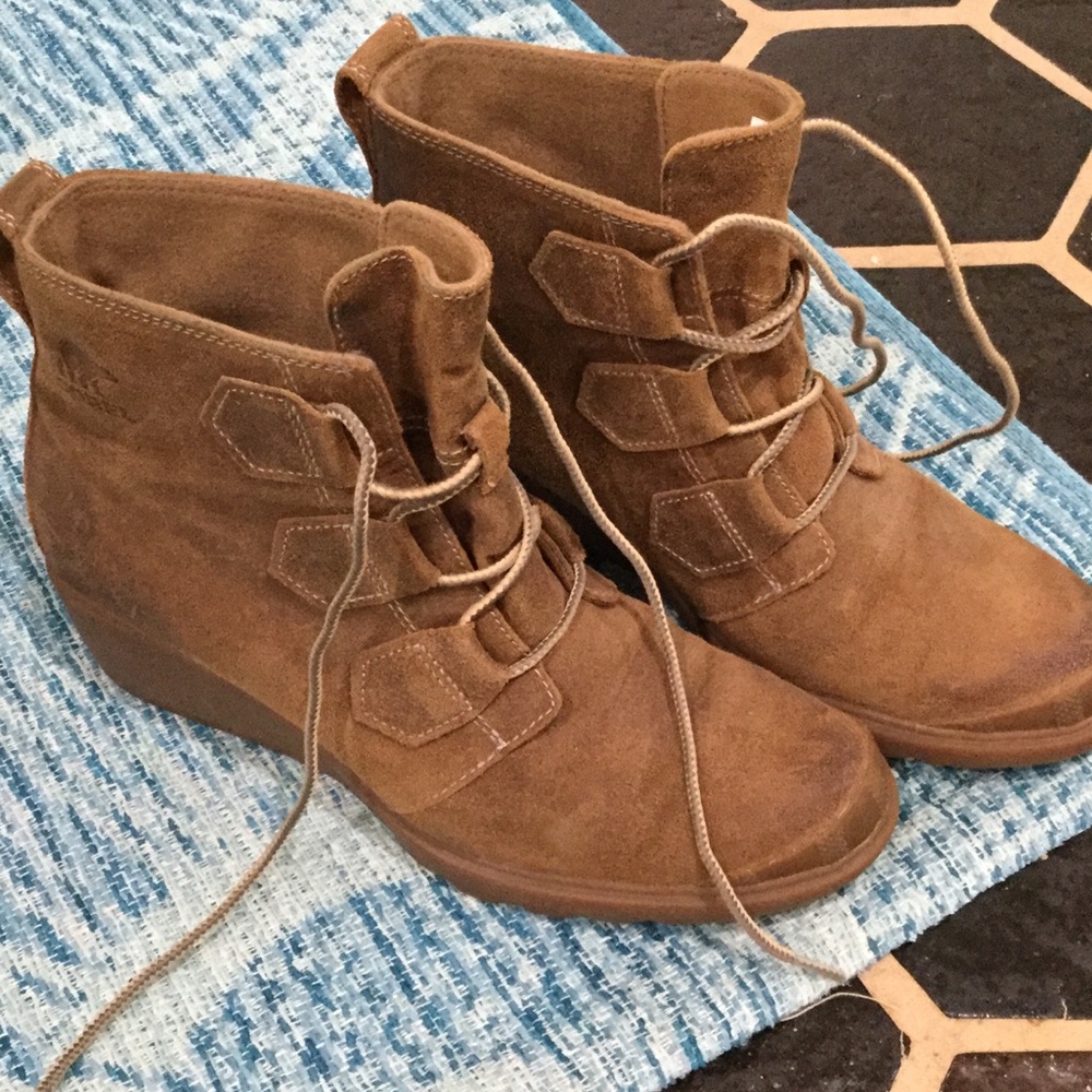 Sorel Toronto Suede Lace-up Wedge Boot